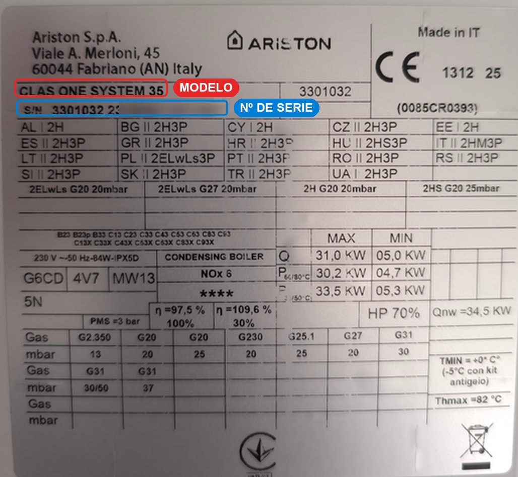 Typenschild eines Ariston Clas One System 35 mit markiertem Modell und markierter Seriennummer